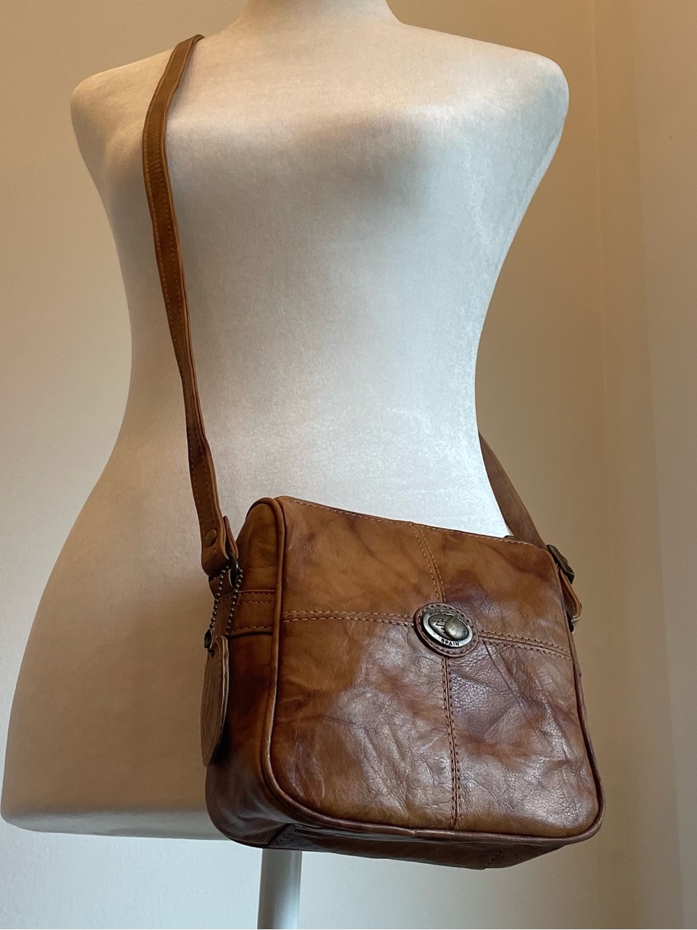Vintage Beau Swan Spain Brown Leather Saddle Crossbody Bag Boho